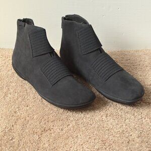 Camper Right Nina Ankle Boot - Grey